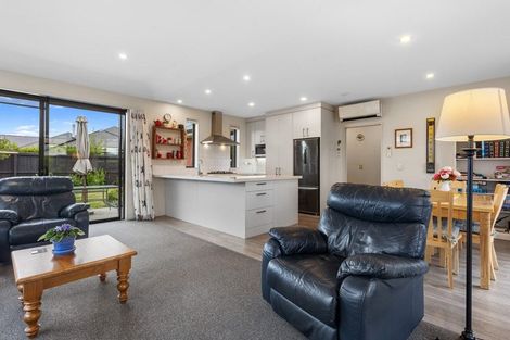 Photo of property in 16 Chestnut Place, Rangiora, 7400