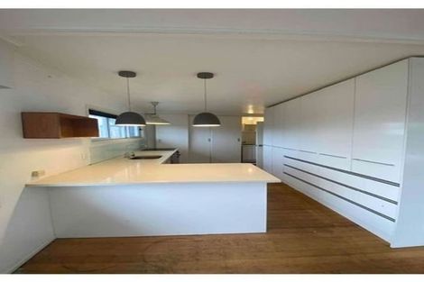 Photo of property in 443 Don Buck Road, Massey, Auckland, 0614