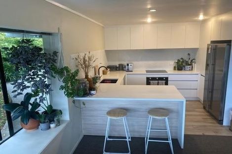 Photo of property in 28a Clovelly Road, Bucklands Beach, Auckland, 2012