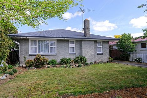 Photo of property in 35 Dunster Street, Burnside, Christchurch, 8053