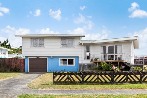 Photo of property in 37 Conclusion Street, Ascot Park, Porirua, 5024