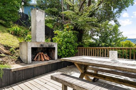 Photo of property in 111 Waireka Place, Whangamata, 3620