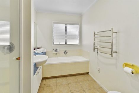 Photo of property in 59 Foxlaw Street, Randwick Park, Auckland, 2105