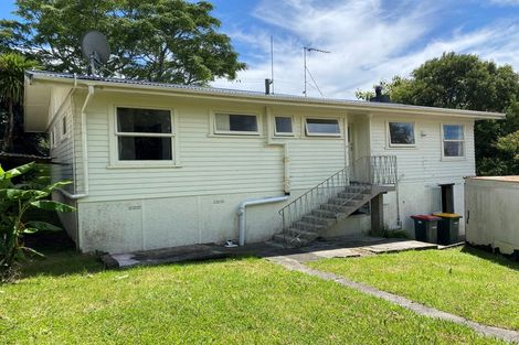 Photo of property in 2/284 Wairau Road, Glenfield, Auckland, 0629