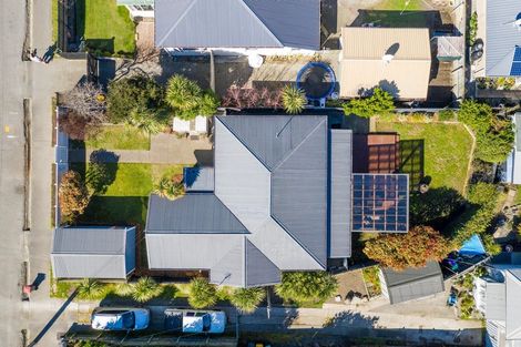 Photo of property in 170 Shaw Avenue, New Brighton, Christchurch, 8083