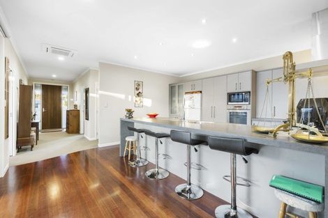 Photo of property in 17 Barrington Drive, Huntington, Hamilton, 3210