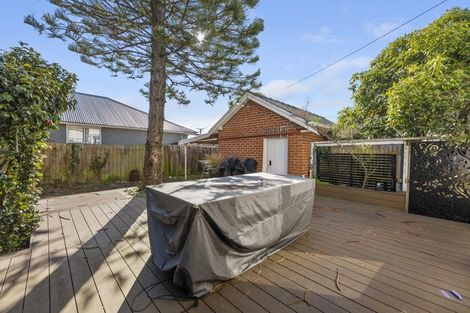 Photo of property in 20 Hargest Crescent, Saint Kilda, Dunedin, 9012
