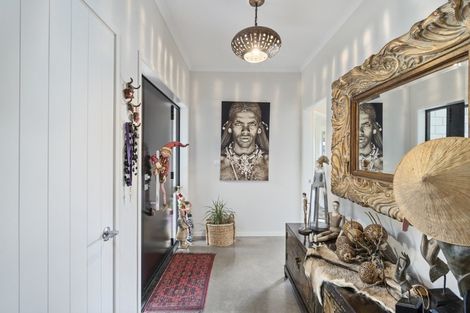 Photo of property in 8 Cooke Farm Grove, Waiwhakaiho, New Plymouth, 4312