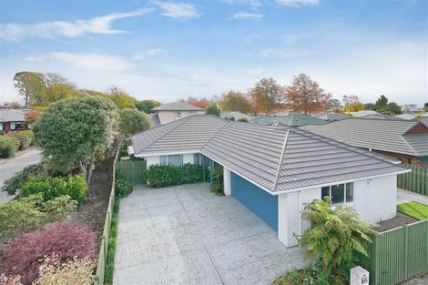 Photo of property in 33 Peer Street, Upper Riccarton, Christchurch, 8041