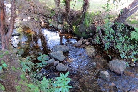 Photo of property in 2020 Rings Road, Coromandel, 3506