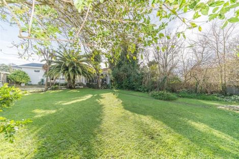 Photo of property in 22 East Street, Terrace End, Palmerston North, 4410