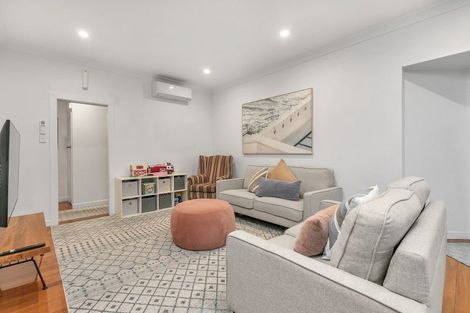 Photo of property in 4 Birkley Road, Bayswater, Auckland, 0622