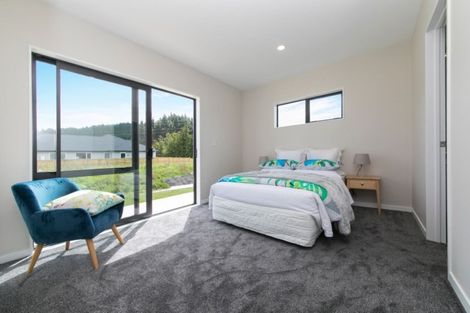 Photo of property in 1 Duchess Way, Riverhead, 0820