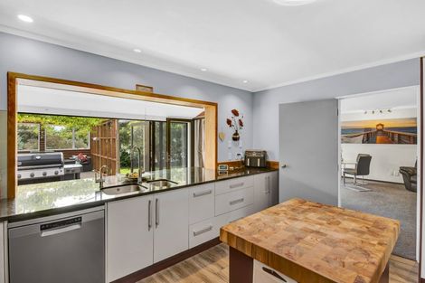 Photo of property in 37 Wood Leigh, Paraparaumu Beach, Paraparaumu, 5032