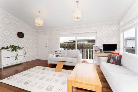 Photo of property in 25a Waipani Road, Te Atatu Peninsula, Auckland, 0610