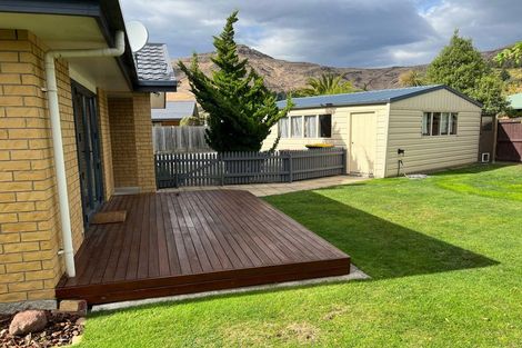 Photo of property in 11 Stedley Place, Heathcote Valley, Christchurch, 8022