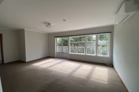 Photo of property in 32 Kervil Avenue, Te Atatu Peninsula, Auckland, 0610