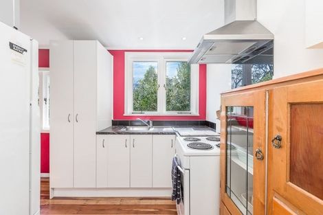 Photo of property in 284 Vipond Road, Stanmore Bay, Whangaparaoa, 0932