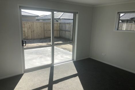Photo of property in 221 Te Okuroa Drive, Papamoa, 3118
