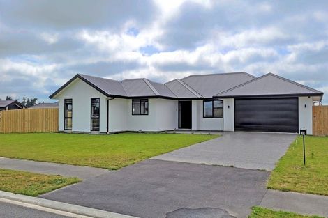 Photo of property in 39 Suffolk Drive, Kirwee, 7571