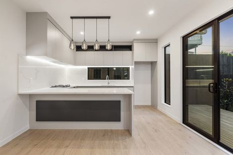 Photo of property in 24a Killarney Avenue, Torbay, Auckland, 0630