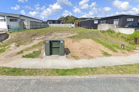 Photo of property in 17 Northcoast Place, Mangawhai Heads, Mangawhai, 0505