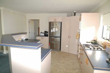 Photo of property in 4 Lorna Irene Drive, Raumati South, Paraparaumu, 5032