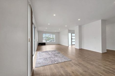 Photo of property in 40 Johns Creek Crescent, Silverdale, 0932