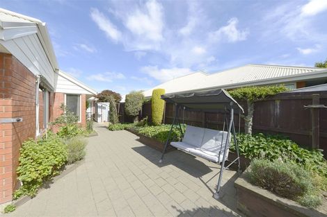 Photo of property in 141 Avonhead Road, Avonhead, Christchurch, 8042