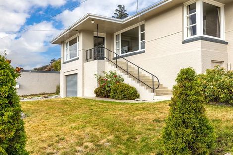 Photo of property in 107 Branxholm Street, Roxburgh, 9500