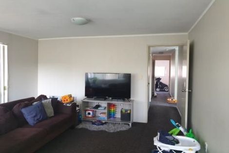 Photo of property in 8 Josie Lane, Manurewa, Auckland, 2102