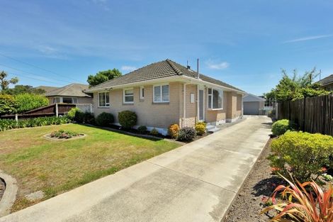 Photo of property in 16 Carters Road, Aranui, Christchurch, 8061