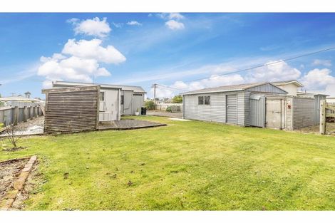 Photo of property in 33 Price Street, Grasmere, Invercargill, 9810