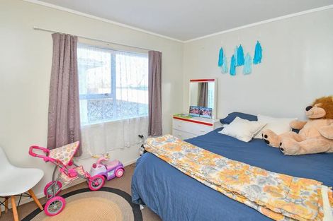 Photo of property in 1/20 Secretariat Place, Randwick Park, Auckland, 2105