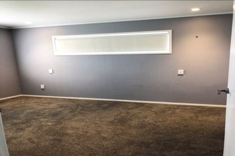 Photo of property in 17 Maugham Drive, Bucklands Beach, Auckland, 2014