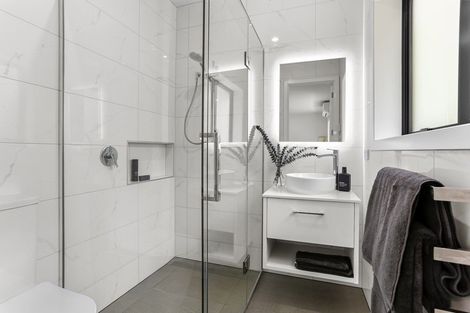 Photo of property in 35 Palmer Crescent, Mission Bay, Auckland, 1071
