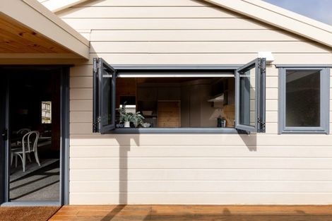 Photo of property in 340b Oceanbeach Road, Mount Maunganui, 3116