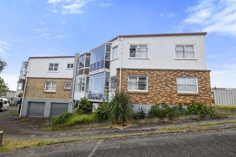Photo of property in 4/184 Powderham Street, New Plymouth, 4310