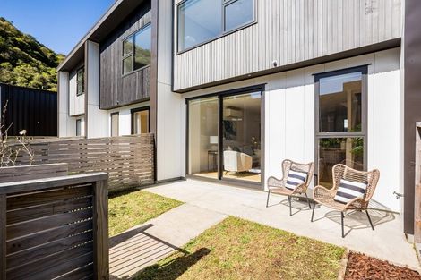 Photo of property in 24 Rua Kai Way, Brooklyn, Wellington, 6021