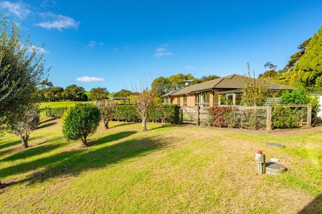 Photo of property in 58 Arrowsmith Road, Waitakere, Henderson, 0782