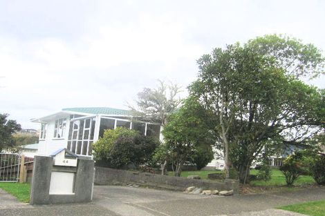 Photo of property in 42 Cedar Street, Maungaraki, Lower Hutt, 5010