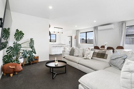 Photo of property in 17 Merino Crescent, Amberley, 7410