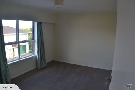 Photo of property in 2/57 Francis Street, Hauraki, Auckland, 0622