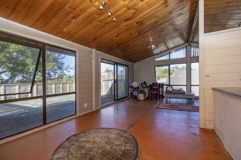 Photo of property in 53 Zita Maria Drive, Massey, Auckland, 0614