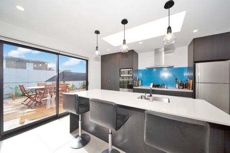 Photo of property in 44 Camellia Avenue, Bell Block, New Plymouth, 4312