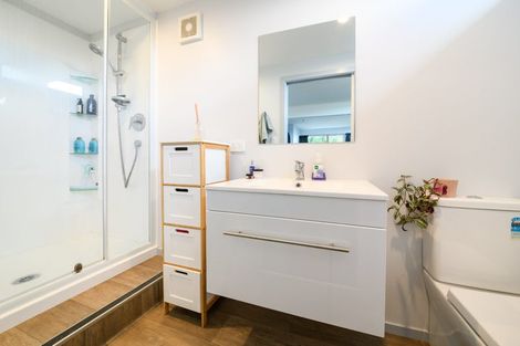 Photo of property in 6 Pukatea Place, Milson, Palmerston North, 4414