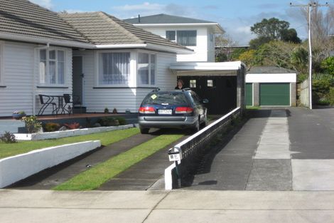 Photo of property in 8b Trafalgar Street, Westown, New Plymouth, 4310