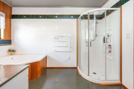 Photo of property in 238 Tauraroa Road, Maungakaramea, Whangarei, 0178