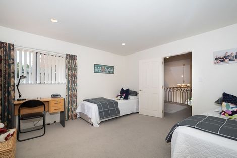 Photo of property in 5 Kahala Place, West Harbour, Auckland, 0618