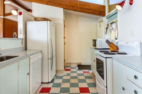 Photo of property in 17 Te Kopua Street, Acacia Bay, Taupo, 3330